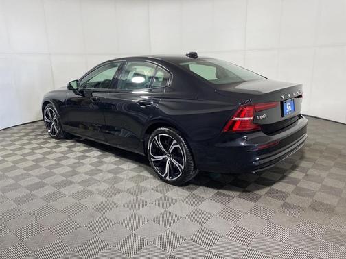 2025 Volvo S60 B5 Core