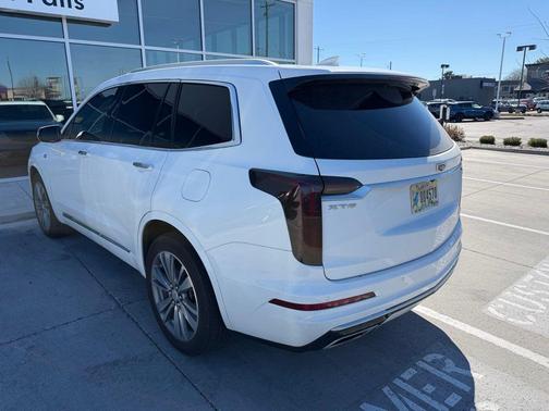 Crystal White Tri-Coat 2022 Cadillac XT6 Premium Luxury FWD