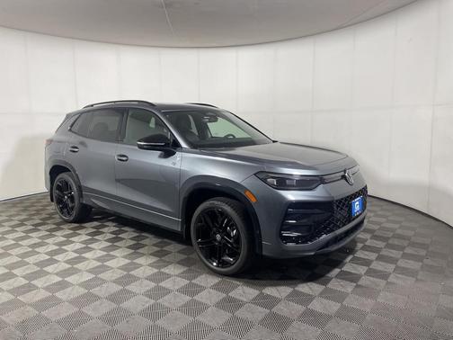 2025 Volkswagen Tiguan 2.0T SE R-Line Black