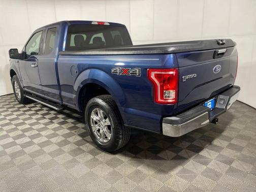 Blue 2016 Ford F-150 XLT