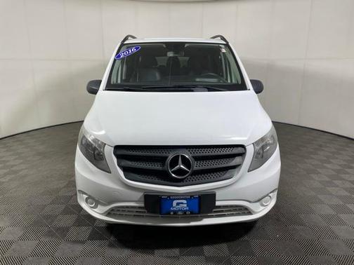 2016 Mercedes-Benz Metris Base