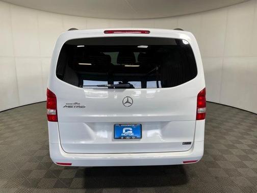 2016 Mercedes-Benz Metris Base