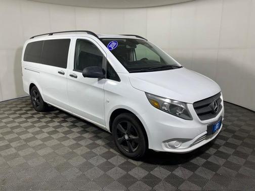2016 Mercedes-Benz Metris Base