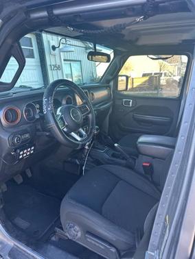 2021 Jeep Gladiator Mojave