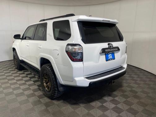 Super White 2019 Toyota 4Runner Sport