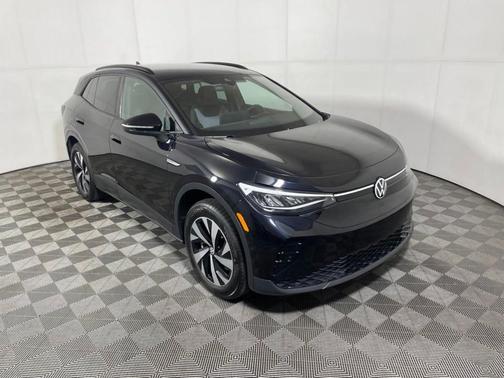 Deep Black Pearl Effect 2023 Volkswagen ID.4 Pro