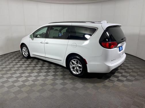 2020 Chrysler Pacifica Touring-L Plus