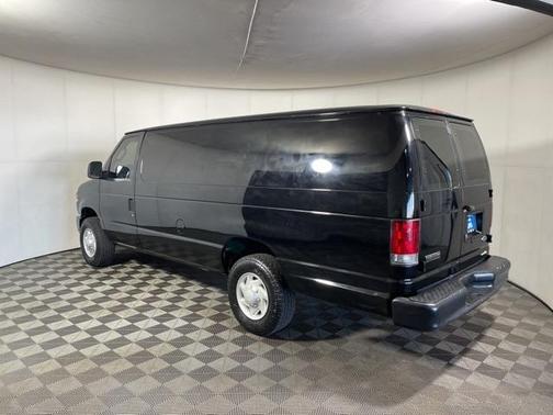 2008 Ford E350 Super Duty 