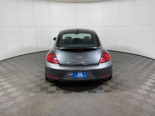 2013 Volkswagen Beetle 