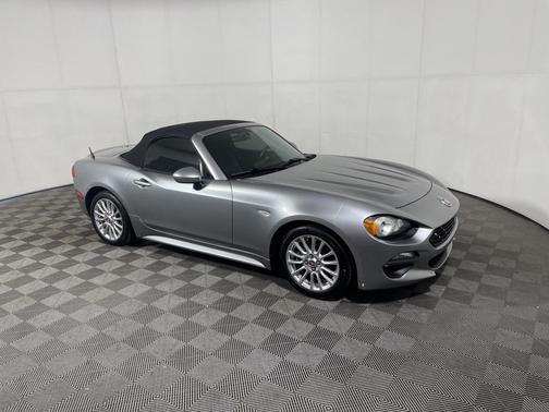 2017 FIAT 124 Spider Classica