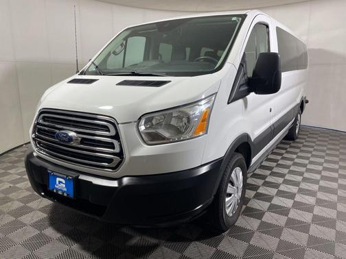 Oxford White 2016 Ford Transit-350 XLT