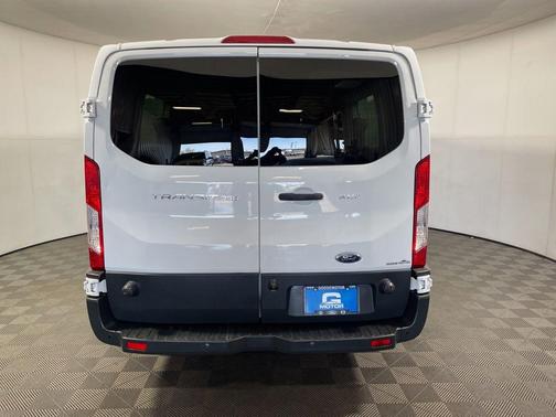 Oxford White 2016 Ford Transit-350 XLT