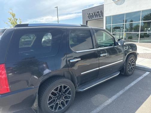 2011 Cadillac Escalade Luxury