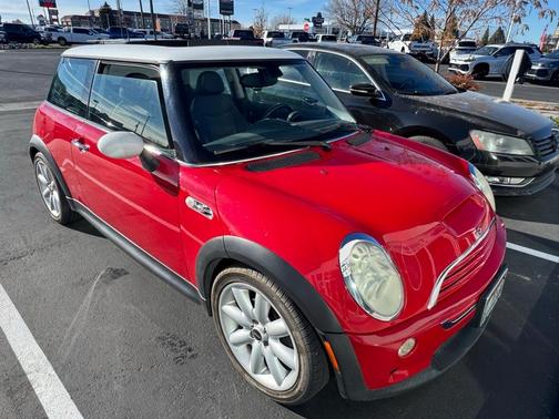 2005 MINI Cooper S 