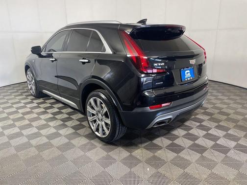 Stellar Black Metallic 2019 Cadillac XT4 Premium Luxury
