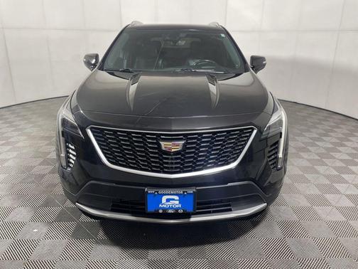 Stellar Black Metallic 2019 Cadillac XT4 Premium Luxury