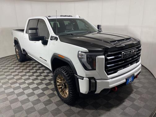 2024 GMC Sierra 2500 AT4