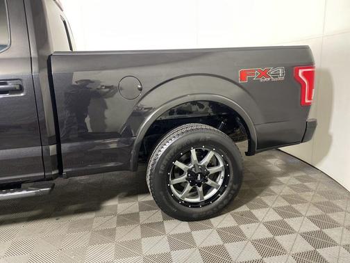 Black 2015 Ford F-150 XLT