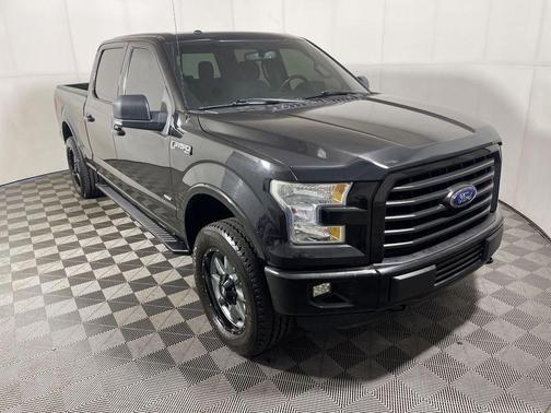 Black 2015 Ford F-150 XLT