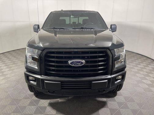 Black 2015 Ford F-150 XLT