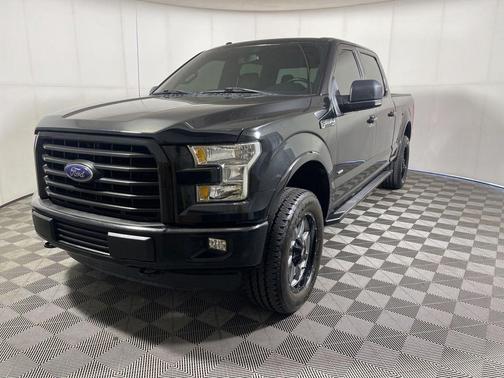 Black 2015 Ford F-150 XLT