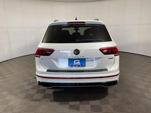 2024 Volkswagen Tiguan 2.0T SE R-Line Black