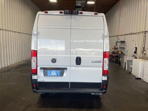 Bright White Clearcoat 2023 RAM ProMaster 2500 High Roof