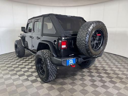 Black Clearcoat 2022 Jeep Wrangler Unlimited Sport
