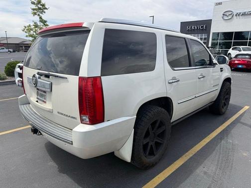 White 2009 Cadillac Escalade