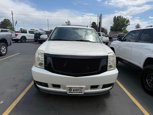 White 2009 Cadillac Escalade