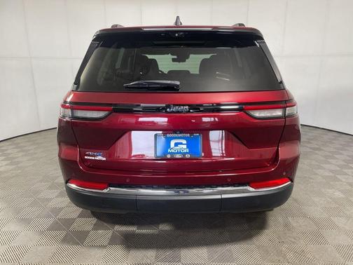 Velvet Red Pearlcoat 2022 Jeep Grand Cherokee 4xe Base