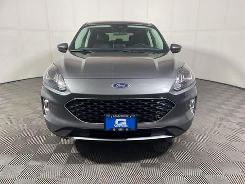 Gray Metallic 2022 Ford Escape SEL