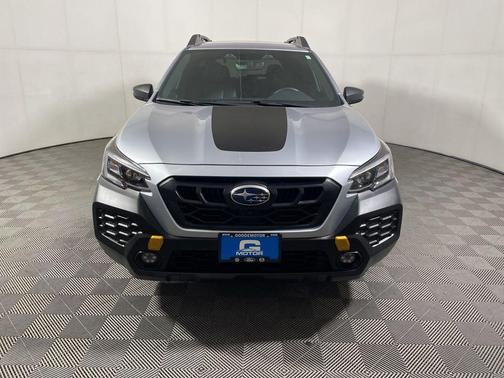 Ice Silver Metallic 2025 Subaru Outback Wilderness