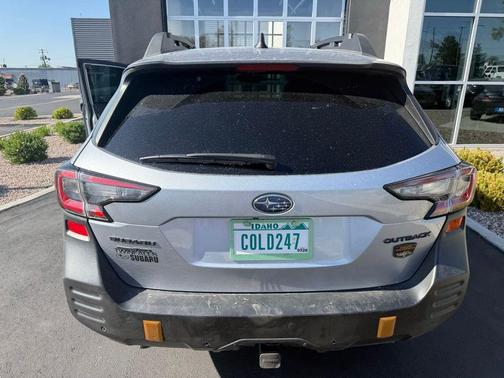 Ice Silver Metallic 2025 Subaru Outback Wilderness