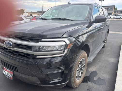 Black Metallic 2024 Ford Expedition Max XLT