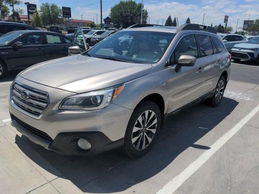 Tungsten Metallic 2017 Subaru Outback 3.6R Limited