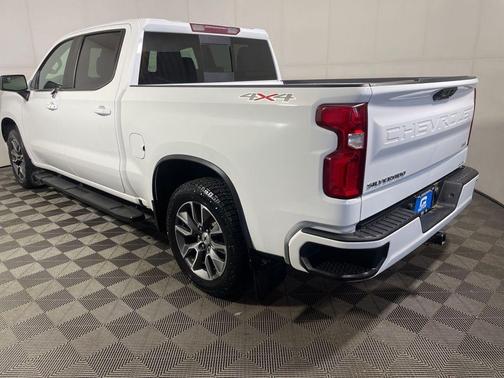 Summit White 2022 Chevrolet Silverado 1500 RST
