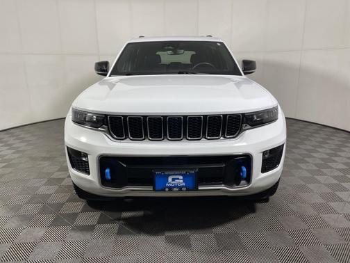 2022 Jeep Grand Cherokee 4xe Overland