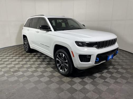 2022 Jeep Grand Cherokee 4xe Overland