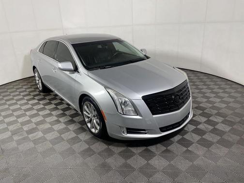 Radiant Silver Metallic 2013 Cadillac XTS Luxury