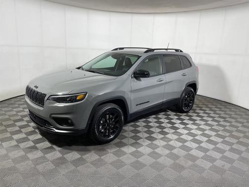 2023 Jeep Cherokee Altitude Lux