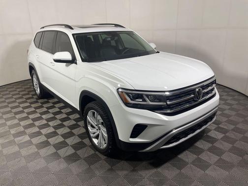 Pure White 2023 Volkswagen Atlas 3.6L SE w/Technology