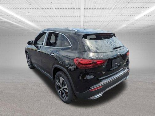 2024 Mercedes-Benz GLA 250 Base 4MATIC