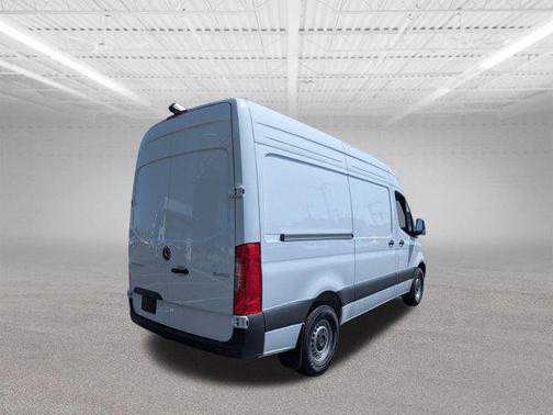 2025 Mercedes-Benz Sprinter 2500