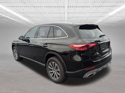 2026 Mercedes-Benz GLC 300 Base 4MATIC
