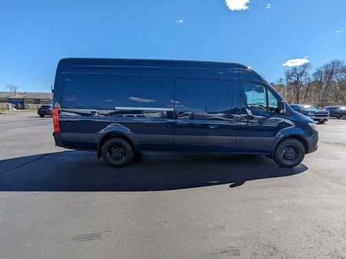 2024 Mercedes-Benz Sprinter 2500 