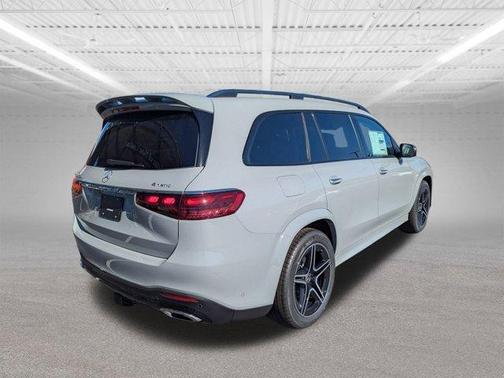 2026 Mercedes-Benz GLS 450