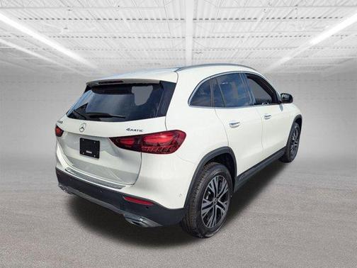 2026 Mercedes-Benz GLA 250 Base 4MATIC