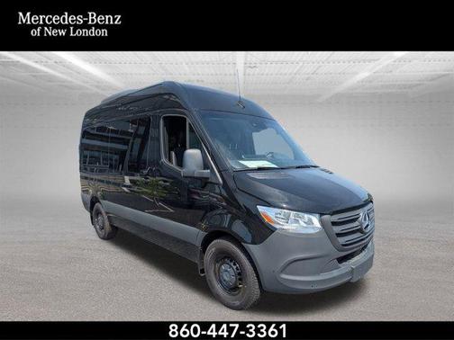 2024 Mercedes-Benz Sprinter 2500 144 WB Standard Roof Passenger