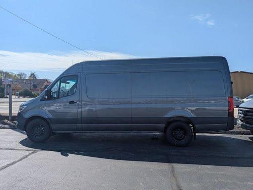 2024 Mercedes-Benz eSprinter 2500 170 WB High Roof Cargo